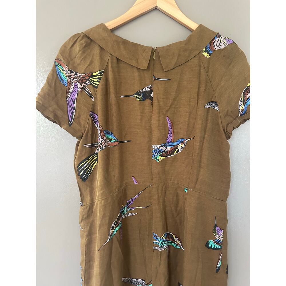 Boden Hummingbird Print Silk Blend RollCollar earthy whimsical retro elevated - Picture 6 of 16